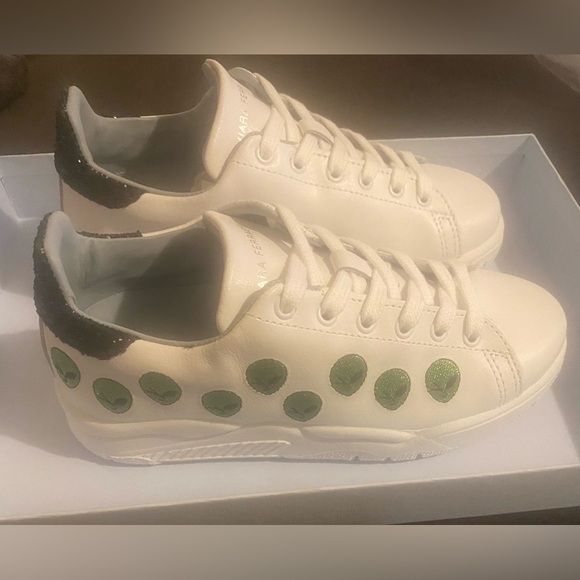 Chiara Ferragni Roger Sneakers in Alien - Picture 1 of 8
